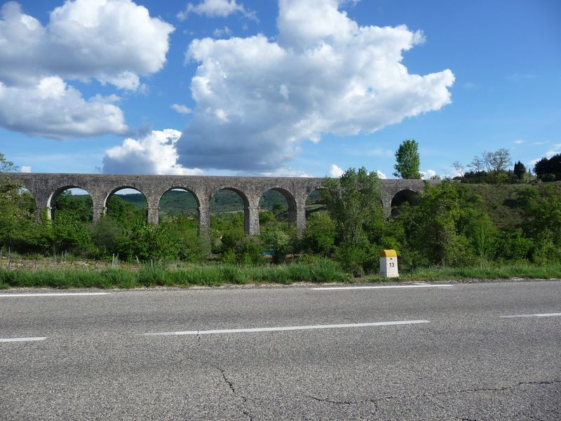 Viaduc de Mourefroid
La direction d'Al�s est à droite.
Avril 2011
