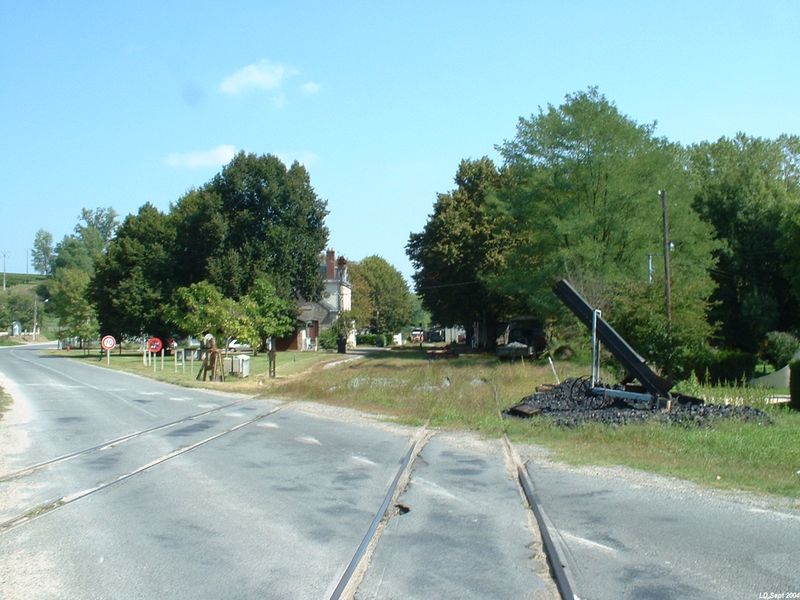 Gare de Gu�tres
Vue en direction de Coutras
Septembre 2004
