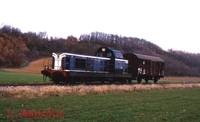 Le dernier train au départ d'Izeaux, vers 1990, comportant un unique wagons de vêtements de récupération d'Emmaüs (Laurent Manoha)